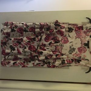 XL ruffled floral print top